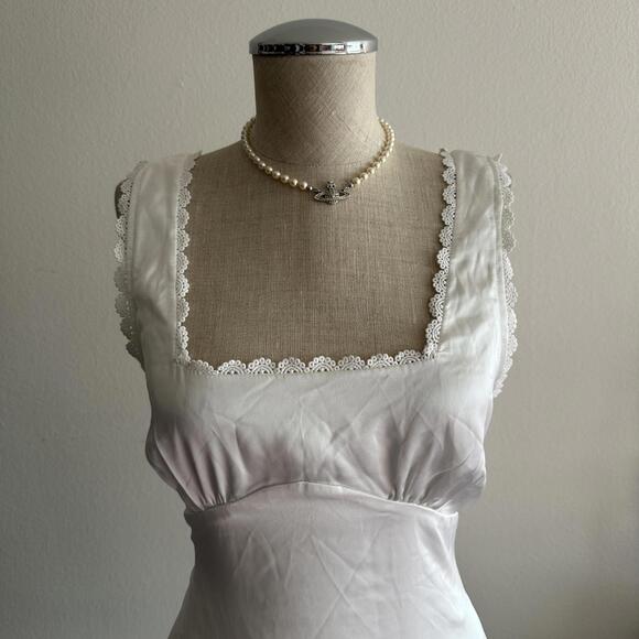 Princess Polly white silky square neck dress - Picture 2 of 7